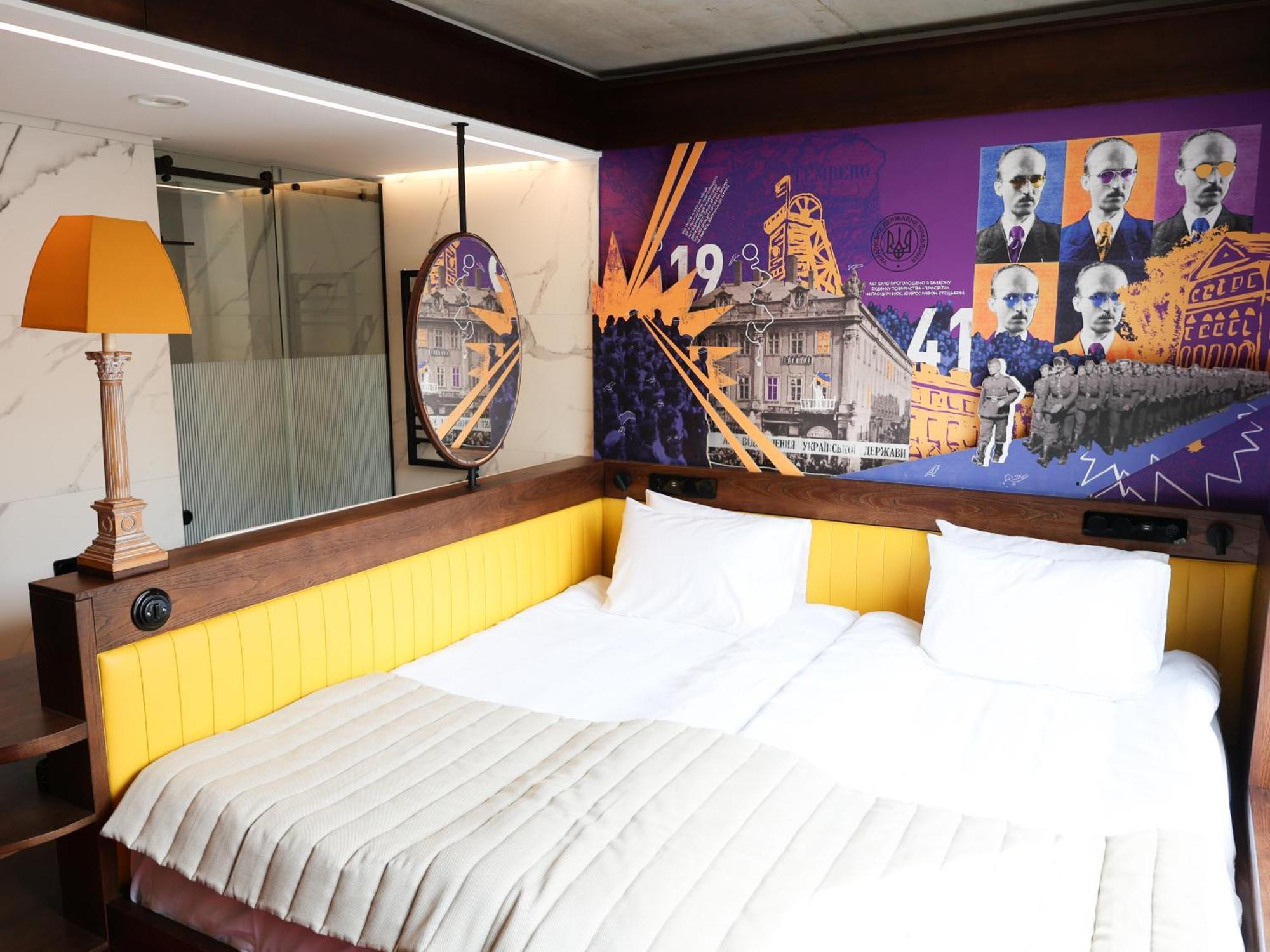 !Fest Hotel Rynok Square Lviv Luaran gambar