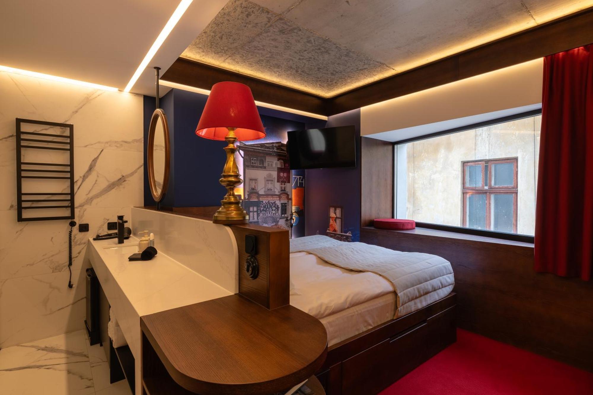!Fest Hotel Rynok Square Lviv Luaran gambar