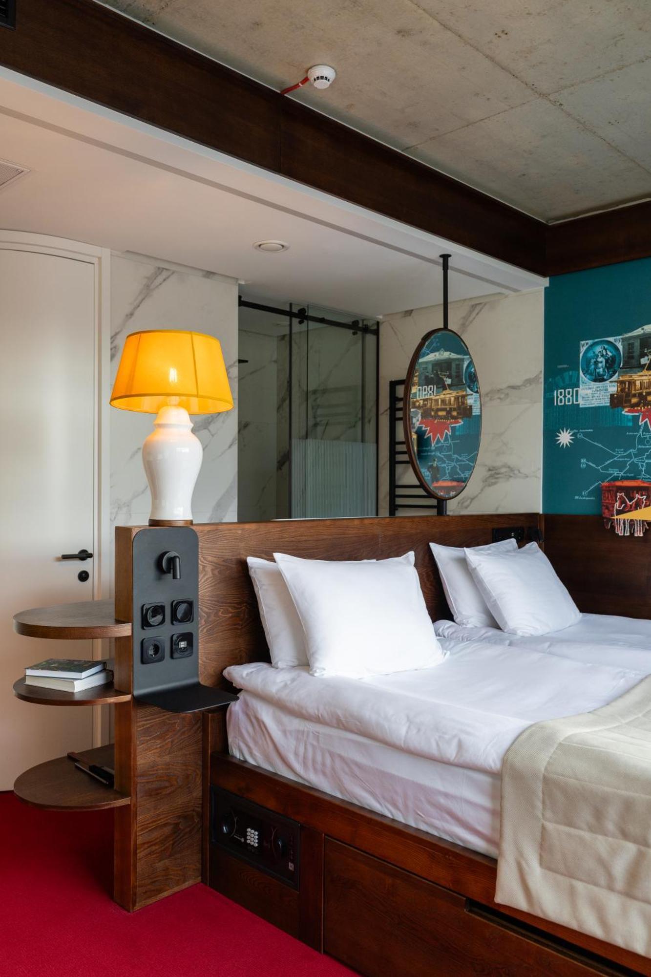 !Fest Hotel Rynok Square Lviv Luaran gambar