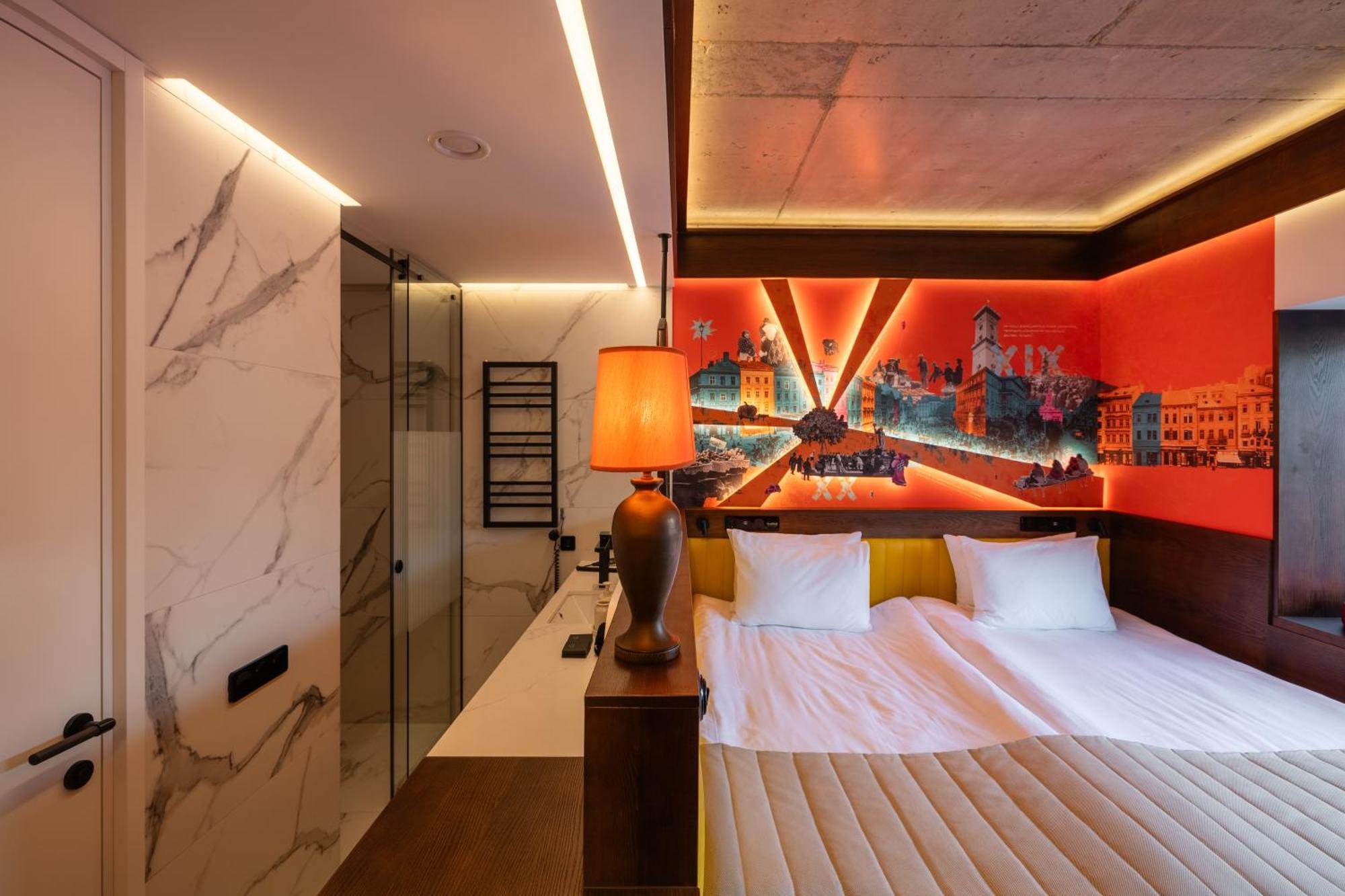 !Fest Hotel Rynok Square Lviv Luaran gambar