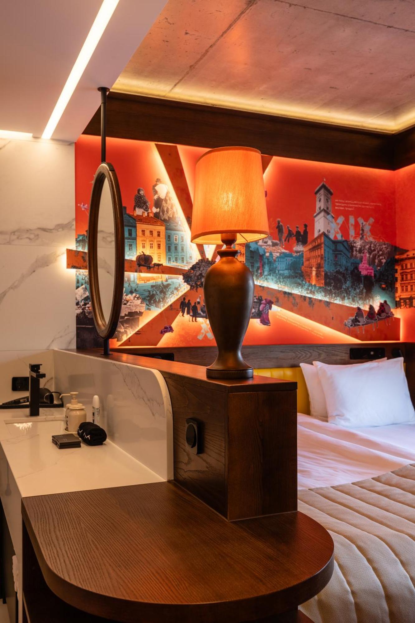 !Fest Hotel Rynok Square Lviv Luaran gambar